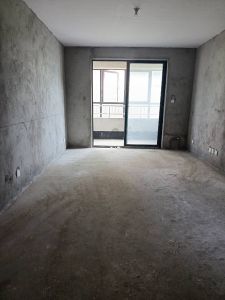 急售  36万丰香南苑三室一厅毛坯90平