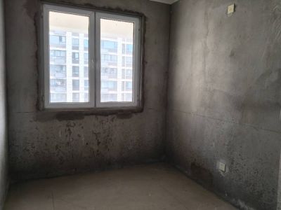 南湖佳苑105平三室两厅 好楼层