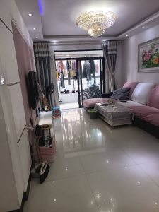 中央花园两室两厅85平  中装  急售36万可谈