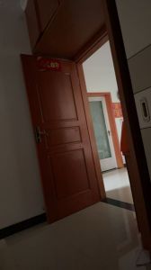 中央花园89平二室两厅 中间楼层