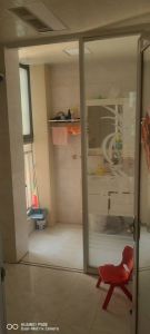 中央花园两室两厅精装86平急售38万