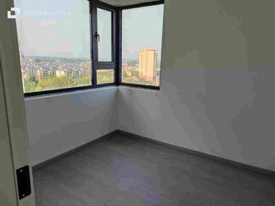 出租屋世贸雅庭三室两厅两卫120平米，家电家具齐全，拎包入住，小区环境好，放车好放，1200一个月