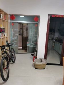 鑫城世家三室一厅90平精装修每月1200